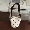 Estilo Ins Novas Flores Bordadas Doce Estilo Menina Bolsa de Bolinhas Bolsa Feminina Bolsa Tote Outono e Inverno Bolsa de Ombro Peluda