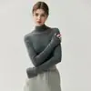 Suéter de lana de hilo de Yangtsé finamente hilado de cuello alto para mujer, ajuste slim, llegada nueva Otoño/Invierno 2026, suéter de manga larga ajustado, capa base