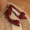 Punta Aguda Tacón de Aguja Vestido Chino Tacones Altos Francés Gama Alta Borgoña Lazo Lateral Hueco Lateral Zapatos de Dama de Honor 2025 Estilo Nuevo