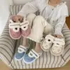 Pantuflas peludas para mujer para usar en interiores y exteriores en otoño e invierno, pantuflas planas de algodón de punta cerrada para abrigarse