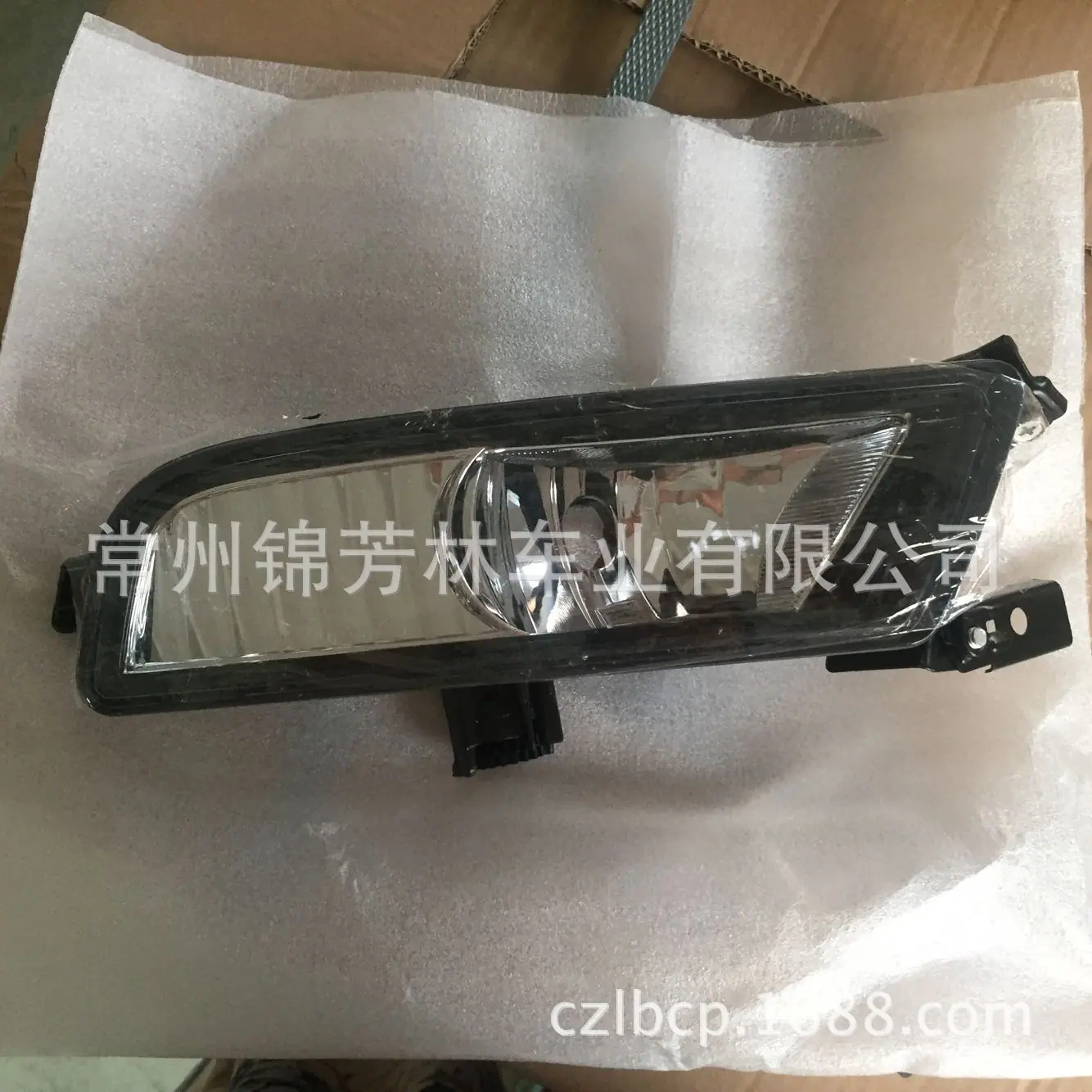 15CRV雾灯正面