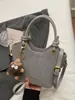 Bolso de mano tipo cubo de moda y único estilo coreano, estilo simple para el día a día, para mujer, bolso cruzado de diseño de nicho versátil casual