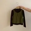Nueva colección de otoño para niñas: Chaleco moderno estilo coreano, camiseta de manga larga de color liso, pantalones casuales elegantes con forro polar - un conjunto de tres piezas de moda