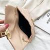Una generación de 2021 Nueva Moda bolso bordado con diamantes cierre cuadrado bolso cuadrado pequeño temperamento elegante bolso de hombro