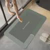 Alfombrilla Absorbente Simple para Baño Barro de Diatomeas Alfombrilla Suave Puerta de Baño Alfombrilla de Pies de Secado Rápido Alfombrilla Antideslizante para el Hogar Felpudo