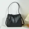 Bolso Vintage Verano Nuevo Bolso de Mujer Simple Gran Capacidad Tote Bolso de Hombro Versátil Bolso Cruzado Chaozhou Tongqin