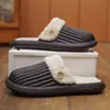 Pantuflas de Algodón Desmontables y Lavables para Mujer, Nuevas de Invierno Impermeables de Suela Gruesa Calientes para el Hogar de Interior, Pantuflas de Algodón para Pareja de Hombres, Una Pieza Envío Directo