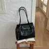 Bolso vintage de alta calidad para mujer, modelo nuevo 2026, bolsa de mano de gran capacidad, bolso de hombro para el día a día, simple y versátil