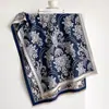 Bufanda Jacquard Floral Retro Europea para Mujer Otoño/Invierno Nueva Gruesa Cálida Chal de Alta Calidad Ropa Exterior Bufanda para el Cuello
