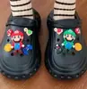Em Estoque Entrega Rápida: Tamancos Urso Morango Charms Fofos para Sapatos Acessórios DIY Menina Cartoon Enfeites Decorativos de Resina