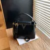 Bolso de Mujer con Acabado de Alta Gama, Lujo Ligero, Modelo Nuevo 2025, Bolso con Patrón de Piedra, Bolso de Mano Versátil para el Día a Día de Mujer, Bolso Tote Pequeño