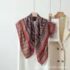 Nuevo Pañuelo de Seda Estampado con Bloques de Color de Doble Cara 2026 para Mujer, Estilo Vintage Primavera y Otoño, Bufanda Cuadrada Grande Favorecedora, Versátil Protección para el Cuello, Pañuelo de Protección Solar
