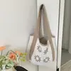 Bolsa de Tricô Estilo Resort para Mulheres 2026 Nova Bordado de Margarida Bolsa de Ombro Relaxada Grande Capacidade Bolsa Tote para o Dia a Dia