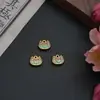 Una Gran Colección de Accesorios de Joyería Que Combinan Belleza y Practicidad: Collares, Aretes, Pulseras y Accesorios Pequeños al por Mayor