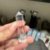 Prisma hexagonal de una sola punta de cristal blanco natural de alta calidad, piedra original pulida, pequeño pilar decorativo, piedra energética desmagnetizante para el hogar