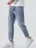 Roupas Masculinas Fengshe / Novo Estilo Primavera e Outono 2026 Bloco de Cores Gato Bordado Bigode Lavado Slim Fit Comprimento 9/10 Jeans Skinny