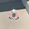 Sapatilhas de balé no mesmo estilo da Jennie com corrente de laço de pérola em formato de coração prateado Fivela de sapato com letra DIY Fecho de flor