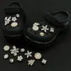 Moda de Alta Gama, Accesorios de Diamantes, Decoraciones Versátiles, Zuecos con Borlas de Fuegos Artificiales Estilo Xiaohongshu, Flores para Zapatos, Decoraciones de Perlas de Lunares