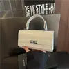 Bolso de mano de moda estilo coreano, nuevo diseño transfronterizo, bolso de hombro simple, bolso cruzado, bolso cuadrado pequeño para el trabajo, bolso de mano para mujer