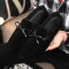 Zapatos de frijol de verano Daifa transfronterizos para hombre, calzado transpirable tipo perezoso, zapatos casuales de un paso, zapatos de trabajo modernos y versátiles