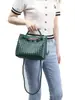 Bolso de Mano Tejido a Mano de Nuevo Estilo Transfronterizo para Mujer, Hebilla Metálica de Mariposa Retro, Bolso de Mano de Gran Capacidad para el Trabajo y Bolso Cruzado