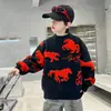 Roupas de inverno para meninos: suéter de tricô jacquard com padrão de losangos e gola média, espessado para aquecimento, coleção outono/inverno 2026, suéter de base quente para meninos, estilo transfronteiriço