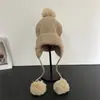 Chapéu de Lã Trançado com Bola Colorida Pendurada Moda Inverno Quente Proteção para Orelhas Chapéu Lei Feng Moda Coreana Chapéu de Tricô para Meninas
