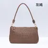 Bolsa de mão tecida à mão simples e fashion de grande capacidade transfronteiriça, bolsa de ombro/axila fashion requintada e leve