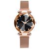 Agita el sonido del cielo estrellado con el reloj magnético de moda de internet banda de malla milanesa conjunto de relojes de moda para mujer Al por mayor