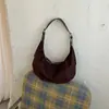 Bolsa transversal feminina casual retrô de moda transfronteiriça 2026 nova bolsa de bolinho de grande capacidade bolsa simples de ombro sob o braço