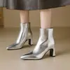Botas de otoño e invierno talla grande de caña baja con punta fina, suela de goma, antideslizantes, cremallera lateral, tacón alto, tacón de bloque versátil, botas de moda de comercio exterior para mujer