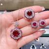 Suministro en Vivo Lujo Diamante Completo Corindón Rojo Colgante de Collar para Mujer Anillo de Cristal Azul Corte Radion Pendientes de Diamante de Alto Carbono
