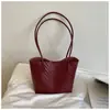 Bolsa tejida de gran capacidad, nuevo diseño de verano 2026, elegante estilo vintage para llevar al hombro o debajo del brazo, versión coreana, bolso de mano, bolso tote