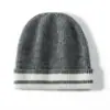 Gorro de Cachemira para Mujer Otoño e Invierno 2025 Moda de Nicho Gorro de Lana Tejida de Color Contrastante Protección Cálida para los Oídos Baotou
