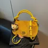 Bolso para Mujer 2025 Nuevo Otoño e Invierno Moda de Gama Alta Retro para el Trabajo Bolso de Mujer Hombro Único Cruzado Bolso Dumpling