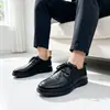 Venta al por mayor transfronteriza 26 modelos nuevos de zapatos de cuero para hombre, calzado formal de negocios, cómodos para primavera y otoño, estilo británico y coreano, punta redonda, zapatos de cuero casuales