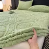 Lençol de Baixo com Elástico Espesso e Quente de Tafetá para Outono e Inverno Protetor de Colchão Lençol de Baixo de Inverno Colcha