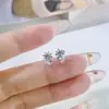 Xigu E2531 Aretes para Perforación de Oreja de Plata S999 Completa Ciervo Pendientes de Otoño e Invierno Pendientes de Zirconia Copo de Nieve 2025 Nuevo Estilo para Mujer