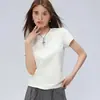 Han Yi Qi 2025 Ajuste Delgado Estilo Retro Americano Cuello Redondo Color Sólido Manga Corta Camiseta Casual Versátil