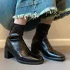 Versión de Piel de Vaca ~ Botines de Tacón Alto para Mujer Otoño e Invierno 2025 Nuevos Botines Estilo Martin de Punta Cuadrada para Mujeres Bajitas Botas Elegantes de Tacón Grueso Estilo Francés