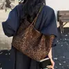 Bolsa Tote de Camurça de Alta Qualidade para Deslocamento, Grande Capacidade, Design de Nicho, Versátil, Bolsa Mãe-Filho, Moda Feminina, Bolsa de Ombro Retrô