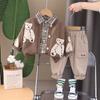 Suéter de manga larga con oso guapo para niño, conjunto de tres piezas, nuevo traje de moda para niño Primavera y Otoño 2024, infantil casual