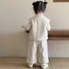 Conjunto de otoño e invierno para niña de 1 año, 2 niñas, abrigo de lana, top de punto, conjunto estilo coreano para niñas, pantalones para niños, conjunto de tres piezas