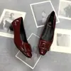 ¡En stock, se envía al instante! Zapatos de Commuter Cuadrados de Moda y Versátiles, Nuevo Clásico, con Hebilla Cuadrada Rv y Tacón de Gatito para Mujer, Primavera