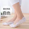 Calcetines de encaje para barco para mujer, calcetines cortos de encaje, boca baja, verano, algodón fino en la parte inferior, calcetines de estilo coreano para mujer, calcetines de silicona invisibles antideslizantes