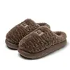 Pantuflas de Algodón Peludo con Suela Gruesa para Mujer, Invierno Engrosadas Cálidas Simples con Letras Antideslizantes Suave Suela Parejas Peludas