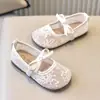 Sapatos de Malha Respirável Doces Estilo Francês para Meninas 2026 Novo Modelo de Verão com Estampa de Fogos de Artifício e Laço Sapatos de Princesa para Combinar com Vestido