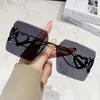 Óculos de Sol Sem Aro Cortados na Borda para Rostos Grandes, Novos Óculos de Sol Personalizados de Coração de Pêssego, Óculos de Sol Anti-UV para Uso Externo e Dirigir