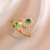 Collar para Mujer, Estilo Influencer Transfronterizo Flor de Girasol Circonita Giratorio Conjunto de Tres Piezas Decoración Collar de Acero de Titanio