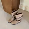 Botas de Tacón Grueso Estilo Retro Punta Cuadrada Media Caña para Mujer 2026 Otoño/Invierno Nueva Llegada Estilo Maillard Hebilla de Cinturón Botas de Montar Plisadas